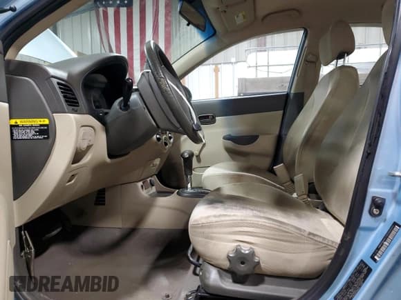 ✅ 2009 Hyundai Accent Auto GLS • VIN: KMHCN46C79U366949 • Лот: 85549474. Опубликован ранее на Copart с пробегом 126 235 миль. Бесплатный доступ к архиву аукционных продаж из США и подробный отчёт об истории автомобиля на DreamBid. Изображение 7.