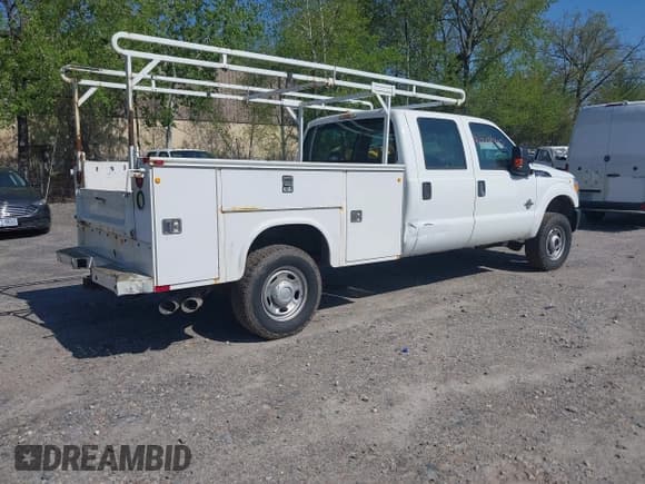 ✅ 2014 Ford F-250 XL • VIN: 1FD7W2BT1EEB46915 • Лот: 42208902. Опубликован ранее на IAAI с пробегом 275 350 миль. Бесплатный доступ к архиву аукционных продаж из США и подробный отчёт об истории автомобиля на DreamBid. Изображение 4.