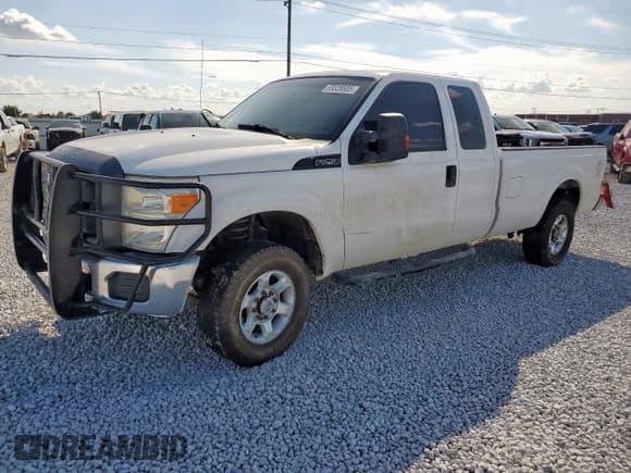 ✅ 2015 Ford F-250 XLT • VIN: 1FT7X2B69FEB93591 • Lot: 65528585. Wystawiony na Copart z przebiegiem 123 908 mil. Bezpłatny archiwum sprzedaży aukcyjnych z USA i szczegółowy raport historii pojazdu na DreamBid. Zdjęcie 1.