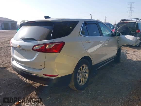 2021 Chevrolet Equinox LT с VIN 3GNAXKEV7MS105947, выставлен на аукционе IAAI как лот 43245257 с пробегом 71 376 миль миль и . История ставок и продаж доступна на DreamBid. Изображение 4.