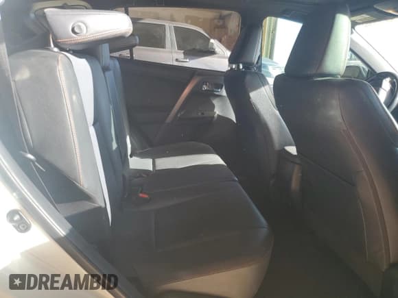 ✅ 2016 Toyota RAV4 SE • VIN: JTMNFREV3GJ092299 • Lot: 90295605. Wystawiony na Copart z przebiegiem 101 370 mil. Bezpłatny archiwum sprzedaży aukcyjnych z USA i szczegółowy raport historii pojazdu na DreamBid. Zdjęcie 10.