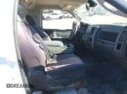 ✅ 2018 Ram 1500 Tradesman • VIN: 3C6JR6DT0JG210216 • Лот: 43873818. Опубликован ранее на IAAI с пробегом 114 570 миль. Бесплатный доступ к архиву аукционных продаж из США и подробный отчёт об истории автомобиля на DreamBid. Изображение 8.