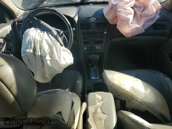 ✅ 2001 Infiniti I30 Luxury • VIN: JNKCA31A01T026423 • Lot: 71204245. Wystawiony na Copart z przebiegiem 219 355 mil. Bezpłatny archiwum sprzedaży aukcyjnych z USA i szczegółowy raport historii pojazdu na DreamBid. Zdjęcie 8.