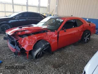 ✅ 2015 Dodge Challenger R/T • VIN: 2C3CDZAT0FH884917 • Lot: 61373644. Wystawiony na Copart z przebiegiem 333 333 mil. Bezpłatny archiwum sprzedaży aukcyjnych z USA i szczegółowy raport historii pojazdu na DreamBid. Zdjęcie 1.