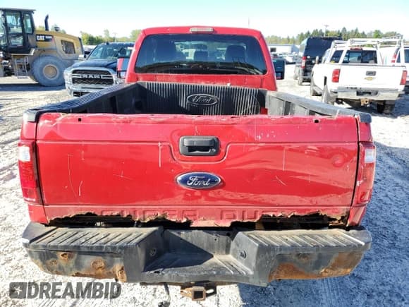 ✅ 2014 Ford F-250 XL • VIN: 1FTBF2B63EEB09633 • Lot: 84384125. Listed on Copart with 54,057 mi. Free auction sales archive from the USA and detailed vehicle history report at DreamBid. Image 10.