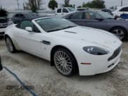 ✅ 2009 Aston Martin Vantage • VIN: SCFBF04C19GD12011 • Lot: 74041554. Wystawiony na Copart z przebiegiem 14 985 mil. Bezpłatny archiwum sprzedaży aukcyjnych z USA i szczegółowy raport historii pojazdu na DreamBid. Zdjęcie 4.