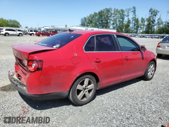 ✅ 2009 Volkswagen Jetta SE • VIN: 3VWRM71K09M133997 • Lot: 59599095. Listed on Copart with 196,722 mi. Free auction sales archive from the USA and detailed vehicle history report at DreamBid. Image 3.