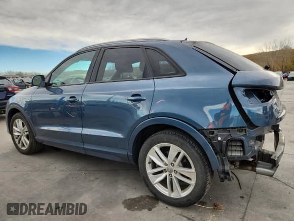 ✅ 2018 Audi Q3 Premium • VIN: WA1ECCFS9JR014669 • Lot: 92400685. Wystawiony na Copart z przebiegiem 42 480 mil. Bezpłatny archiwum sprzedaży aukcyjnych z USA i szczegółowy raport historii pojazdu na DreamBid. Zdjęcie 2.