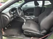 ✅ 2019 Dodge Challenger R/T • VIN: 2C3CDZBT0KH603997 • Lot: 63701374. Wystawiony na Copart z przebiegiem 61 028 mil. Bezpłatny archiwum sprzedaży aukcyjnych z USA i szczegółowy raport historii pojazdu na DreamBid. Zdjęcie 7.