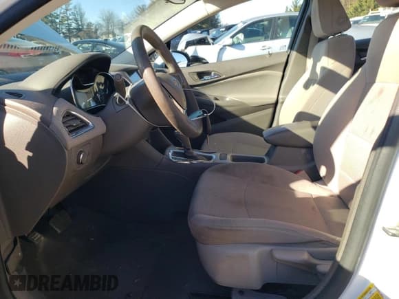 ✅ 2017 Chevrolet Cruze LS • VIN: 1G1BC5SM3H7138155 • Lot: 71298722. Listed on Copart with 115,465 mi. Free auction sales archive from the USA and detailed vehicle history report at DreamBid. Image 7.