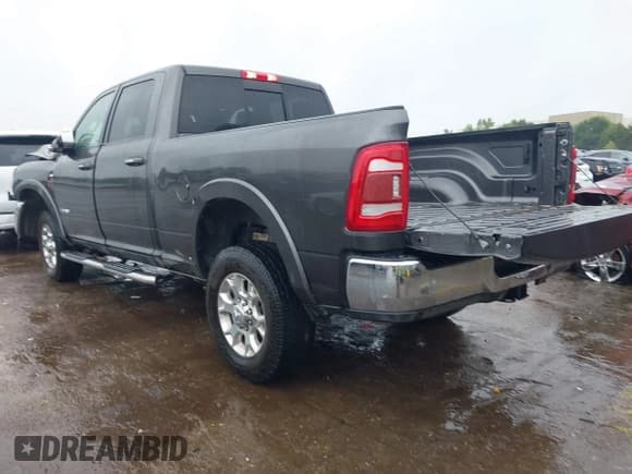 ✅ 2022 Ram 2500 Laramie • VIN: 3C6UR5FL0NG184162 • Лот: 43062757. Опубликован ранее на IAAI с пробегом 106 844 миль. Бесплатный доступ к архиву аукционных продаж из США и подробный отчёт об истории автомобиля на DreamBid. Изображение 3.