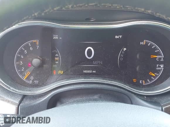 2018 Jeep Grand Cherokee Limited z VIN 1C4RJEBGXJC131268, wystawiony jako IAAI lot #43145810 z przebiegiem 163 332 mil mil oraz . Historia ofert i sprzedaży dostępna na DreamBid. Obrazek 7.