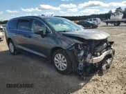 ✅ 2020 Chrysler Voyager L • VIN: 2C4RC1AG4LR232739 • Lot: 90794835. Wystawiony na Copart z przebiegiem 54 843 mil. Bezpłatny archiwum sprzedaży aukcyjnych z USA i szczegółowy raport historii pojazdu na DreamBid. Zdjęcie 4.