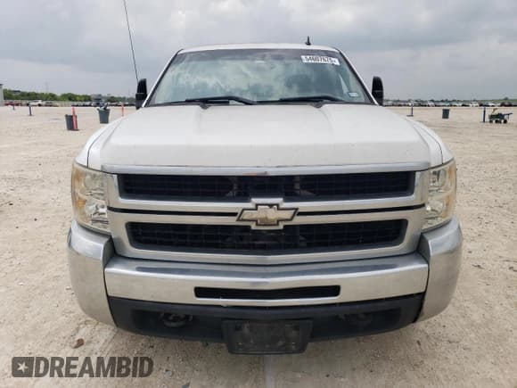 ✅ 2009 Chevrolet Silverado 2500HD Work Truck • VIN: 1GCHC49K29E109971 • Лот: 54607675. Опубликован ранее на Copart с пробегом 306 048 миль. Бесплатный доступ к архиву аукционных продаж из США и подробный отчёт об истории автомобиля на DreamBid. Изображение 5.