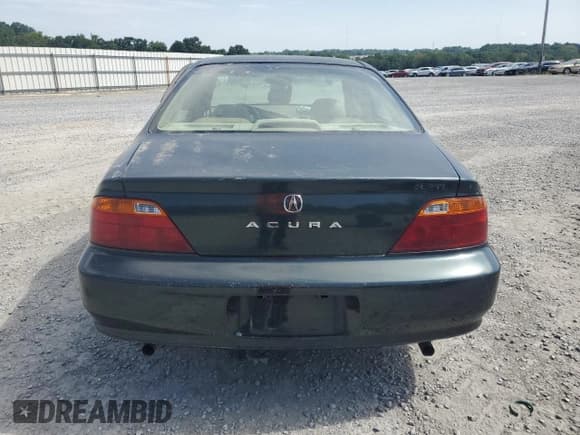 ✅ 2001 Acura TL • VIN: 19UUA56611A016017 • Лот: 65560695. Опубликован ранее на Copart с пробегом 208 614 миль. Бесплатный доступ к архиву аукционных продаж из США и подробный отчёт об истории автомобиля на DreamBid. Изображение 6.