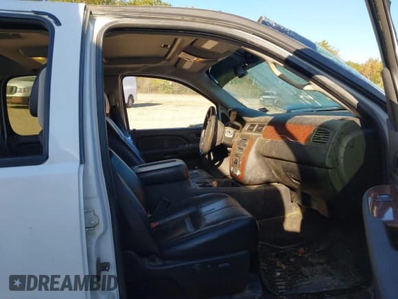 ✅ 2007 Chevrolet Silverado 2500HD 1LT • VIN: 1GCHK23647F553914 • Лот: 43413805. Опубликован ранее на IAAI с пробегом 235 158 миль. Бесплатный доступ к архиву аукционных продаж из США и подробный отчёт об истории автомобиля на DreamBid. Изображение 5.