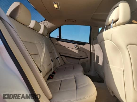 ✅ 2015 Mercedes-Benz E 350 Sport • VIN: WDDHF5KB1FB096060 • Lot: 82385855. Listed on Copart with 139,595 mi. Free auction sales archive from the USA and detailed vehicle history report at DreamBid. Image 10.