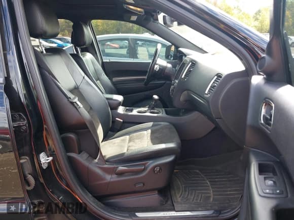 ✅ 2019 Dodge Durango GT Plus • VIN: 1C4RDJDG7KC536664 • Lot: 43408496. Wystawiony na IAAI z przebiegiem 245 235 mil. Bezpłatny archiwum sprzedaży aukcyjnych z USA i szczegółowy raport historii pojazdu na DreamBid. Zdjęcie 5.