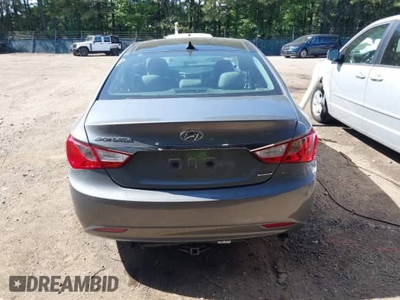 2013 Hyundai Sonata SE с VIN 5NPEC4ACXDH678597, выставлен на аукционе IAAI как лот 43338042 с пробегом 96 096 миль миль и . История ставок и продаж доступна на DreamBid. Изображение 16.