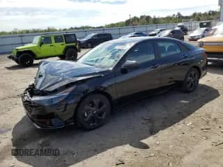 2021 Hyundai Elantra Blue с VIN KMHLM4AJ7MU012561, выставлен на аукционе Copart как лот 81810665 с пробегом 45 275 миль миль и Списание • Salvage title. История ставок и продаж доступна на DreamBid. Изображение 1.