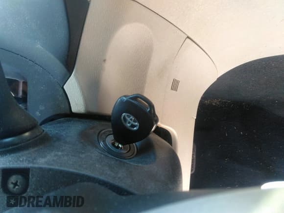 ✅ 2015 Toyota Venza LE • VIN: 4T3BA3BB9FU073863 • Lot: 42334909. Listed on IAAI with 156,808 mi. Free auction sales archive from the USA and detailed vehicle history report at DreamBid. Image 11.