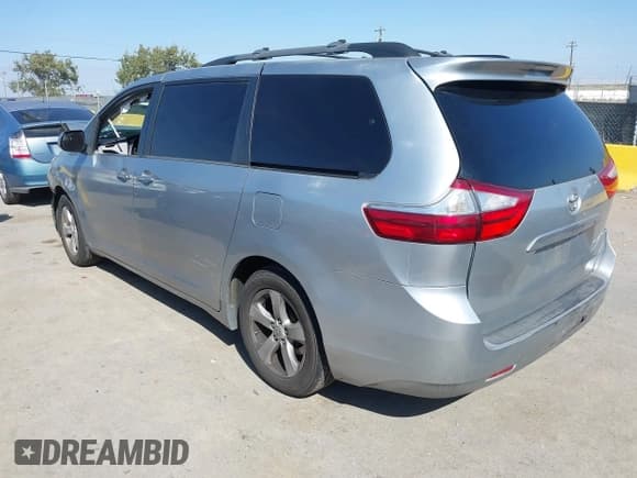 ✅ 2015 Toyota Sienna LE AAS • VIN: 5TDKK3DC3FS685643 • Lot: 43401772. Listed on IAAI with 203,402 mi. Free auction sales archive from the USA and detailed vehicle history report at DreamBid. Image 3.