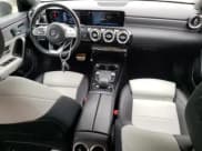 ✅ 2019 Mercedes-Benz A 220 • VIN: WDD3G4FBXKW005964 • Лот: 51461014. Опубликован ранее на Copart с пробегом 80 144 миль. Бесплатный доступ к архиву аукционных продаж из США и подробный отчёт об истории автомобиля на DreamBid. Изображение 8.