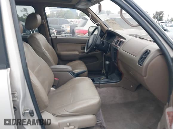 ✅ 1997 Toyota 4Runner Limited • VIN: JT3GN87R8V0044813 • Lot: 42457711. Listed on IAAI with 228,848 mi. Free auction sales archive from the USA and detailed vehicle history report at DreamBid. Image 5.