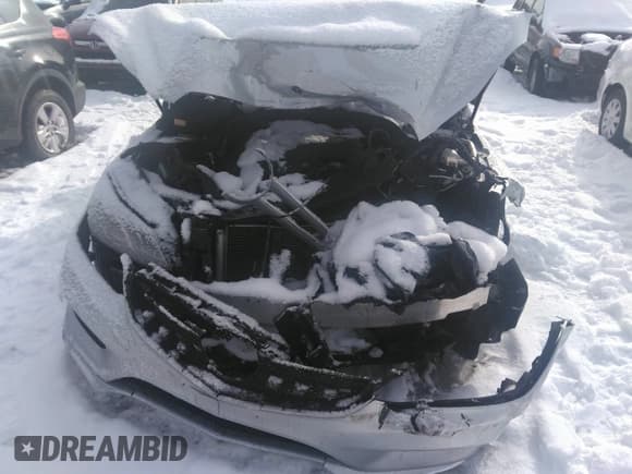 ✅ 2015 Mercedes-Benz E 350 Sport • VIN: WDDHF5KB6FB096507 • Lot: 35968310. Wystawiony na IAAI z przebiegiem 140 119 mil. Bezpłatny archiwum sprzedaży aukcyjnych z USA i szczegółowy raport historii pojazdu na DreamBid. Zdjęcie 6.