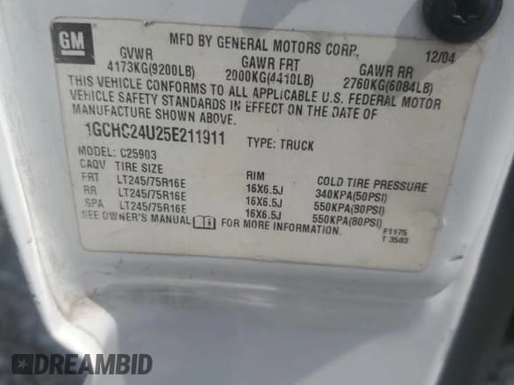 ✅ 2005 Chevrolet Silverado 2500HD Work Truck • VIN: 1GCHC24U25E211911 • Lot: 50795035. Wystawiony na Copart z przebiegiem 162 119 mil. Bezpłatny archiwum sprzedaży aukcyjnych z USA i szczegółowy raport historii pojazdu na DreamBid. Zdjęcie 15.