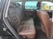 ✅ 2013 Volkswagen Touareg Lux • VIN: WVGEF9BP6DD010352 • Lot: 62585305. Listed on Copart with 210,935 mi. Free auction sales archive from the USA and detailed vehicle history report at DreamBid. Image 11.