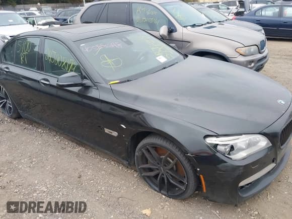 ✅ 2015 BMW 7 Series 750i xDrive • VIN: WBAYB6C57FD965802 • Lot: 40588698. Listed on IAAI with Not provided. Free auction sales archive from the USA and detailed vehicle history report at DreamBid. Image 12.