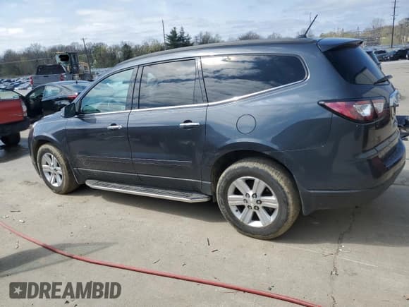 ✅ 2013 Chevrolet Traverse LT • VIN: 1GNKVGKD0DJ242989 • Lot: 53601655. Wystawiony na Copart z przebiegiem 228 744 mil. Bezpłatny archiwum sprzedaży aukcyjnych z USA i szczegółowy raport historii pojazdu na DreamBid. Zdjęcie 2.