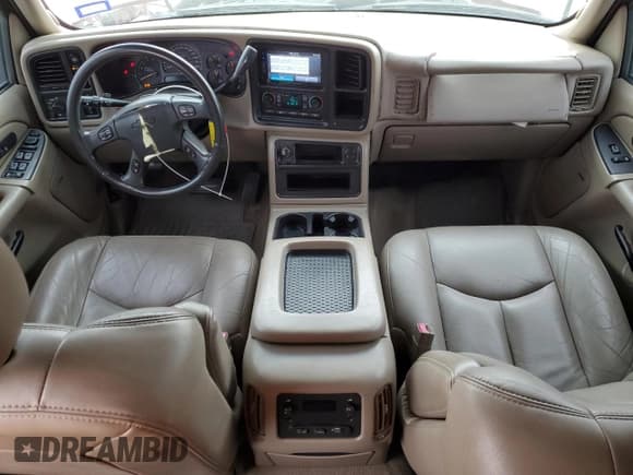 ✅ 2004 Chevrolet Silverado 1500 LS • VIN: 2GCEK13T641310854 • Lot: 46530085. Wystawiony na Copart z przebiegiem 140 532 mil. Bezpłatny archiwum sprzedaży aukcyjnych z USA i szczegółowy raport historii pojazdu na DreamBid. Zdjęcie 8.