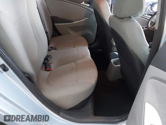 ✅ 2014 Hyundai Accent GS • VIN: KMHCT5AE5EU183872 • Lot: 43828884. Listed on IAAI with 121,613 mi. Free auction sales archive from the USA and detailed vehicle history report at DreamBid. Image 8.