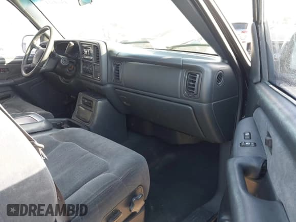 ✅ 2002 Chevrolet Silverado 1500 LS • VIN: 2GCEC19V721222110 • Лот: 43610414. Опубликован ранее на IAAI с пробегом 182 375 миль. Бесплатный доступ к архиву аукционных продаж из США и подробный отчёт об истории автомобиля на DreamBid. Изображение 5.