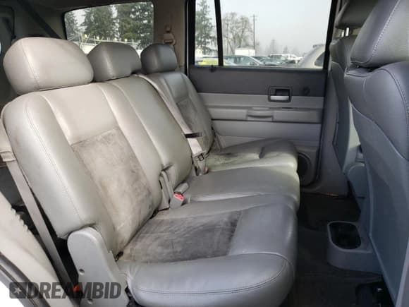 ✅ 2007 Dodge Durango Limited • VIN: 1D8HB58N07F537115 • Лот: 50270955. Опубликован ранее на Copart с пробегом 153 753 миль. Бесплатный доступ к архиву аукционных продаж из США и подробный отчёт об истории автомобиля на DreamBid. Изображение 11.