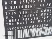 ✅ 2023 Volkswagen Tiguan SE R-Line Black • VIN: 3VVCB7AX9PM024608 • Lot: 43765733. Wystawiony na IAAI z przebiegiem 52 690 mil. Bezpłatny archiwum sprzedaży aukcyjnych z USA i szczegółowy raport historii pojazdu na DreamBid. Zdjęcie 9.