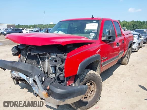✅ 2006 Chevrolet Silverado 2500HD LT3 • VIN: 1GCHK232X6F105320 • Лот: 42896488. Опубликован ранее на IAAI с пробегом Не указан. Бесплатный доступ к архиву аукционных продаж из США и подробный отчёт об истории автомобиля на DreamBid. Изображение 2.