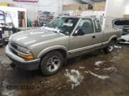 ✅ 1998 Chevrolet S-10 LS • VIN: 1GCCS1947WK194607 • Лот: 85561154. Опубликован ранее на Copart с пробегом 139 246 миль. Бесплатный доступ к архиву аукционных продаж из США и подробный отчёт об истории автомобиля на DreamBid. Изображение 1.