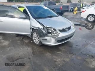 ✅ 2005 Honda Civic Si • VIN: SHHEP33545U501023 • Lot: 43704353. Wystawiony na IAAI z przebiegiem 212 016 mil. Bezpłatny archiwum sprzedaży aukcyjnych z USA i szczegółowy raport historii pojazdu na DreamBid. Zdjęcie 6.