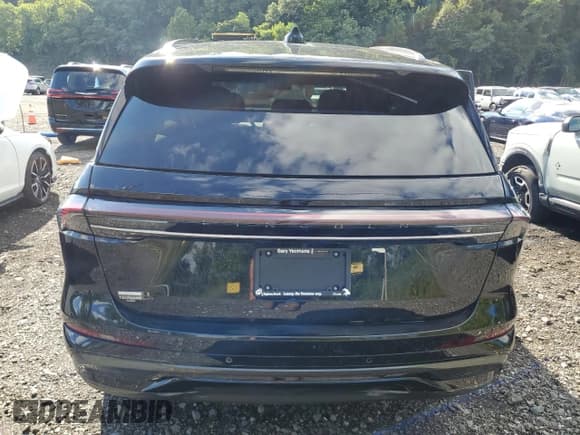 ✅ 2024 Lincoln Nautilus Black Label • VIN: 5LMPJ9J44RJ809406 • Lot: 70111615. Wystawiony na Copart z przebiegiem 7 230 mil. Bezpłatny archiwum sprzedaży aukcyjnych z USA i szczegółowy raport historii pojazdu na DreamBid. Zdjęcie 6.