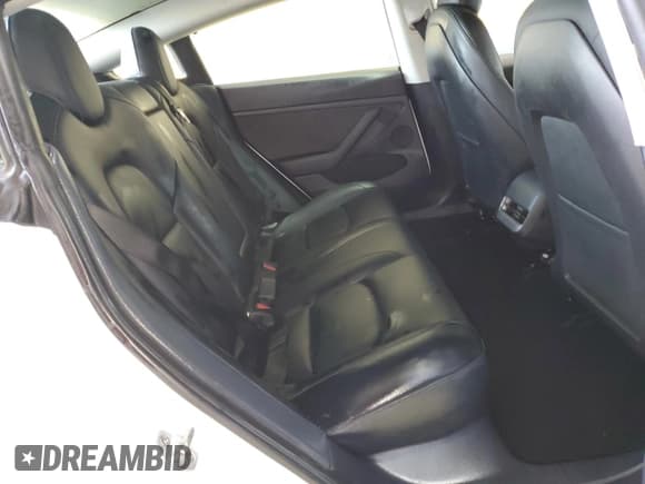 ✅ 2022 Tesla Model 3 • VIN: 5YJ3E1EAXNF370757 • Лот: 55691785. Опубликован ранее на Copart с пробегом Не указан. Бесплатный доступ к архиву аукционных продаж из США и подробный отчёт об истории автомобиля на DreamBid. Изображение 10.