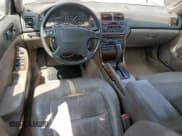 ✅ 1995 Acura Legend GS • VIN: JH4KA7685SC012575 • Lot: 62334325. Wystawiony na Copart z przebiegiem 192 825 mil. Bezpłatny archiwum sprzedaży aukcyjnych z USA i szczegółowy raport historii pojazdu na DreamBid. Zdjęcie 8.