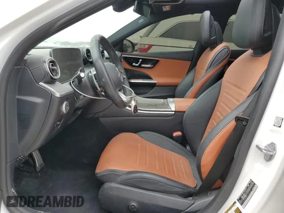 ✅ 2023 Mercedes-Benz C 43 AMG • VIN: W1KAF8HB9PR105350 • Лот: 68440724. Опубликован ранее на Copart с пробегом 24 114 миль. Бесплатный доступ к архиву аукционных продаж из США и подробный отчёт об истории автомобиля на DreamBid. Изображение 7.