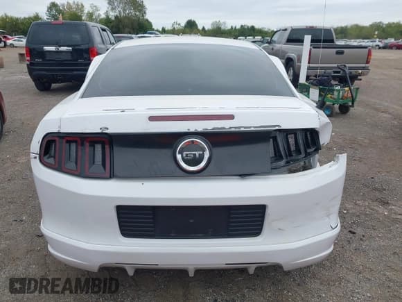 ✅ 2014 Ford Mustang GT Premium • VIN: 1ZVBP8CF0E5202704 • Лот: 43097394. Опубликован ранее на IAAI с пробегом 52 494 миль. Бесплатный доступ к архиву аукционных продаж из США и подробный отчёт об истории автомобиля на DreamBid. Изображение 16.