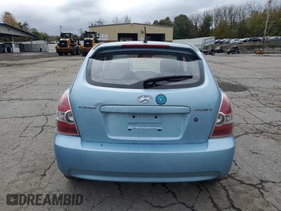 ✅ 2010 Hyundai Accent GS • VIN: KMHCM3AC4AU184084 • Лот: 86668675. Опубликован ранее на Copart с пробегом 130 465 миль. Бесплатный доступ к архиву аукционных продаж из США и подробный отчёт об истории автомобиля на DreamBid. Изображение 6.
