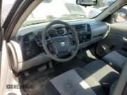 ✅ 2007 Chevrolet Silverado 2500HD Work Truck • VIN: 1GCHC24K57E602360 • Лот: 58250395. Опубликован ранее на Copart с пробегом 163 773 миль. Бесплатный доступ к архиву аукционных продаж из США и подробный отчёт об истории автомобиля на DreamBid. Изображение 8.