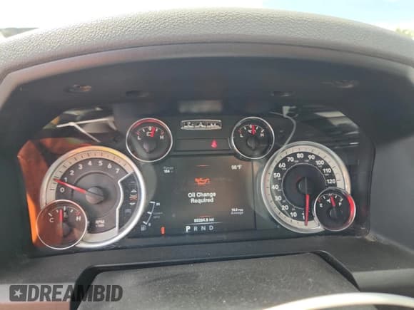 ✅ 2019 Ram 1500 Express • VIN: 1C6RR7KT9KS651140 • Lot: 71290365. Wystawiony na Copart z przebiegiem 85 284 mil. Bezpłatny archiwum sprzedaży aukcyjnych z USA i szczegółowy raport historii pojazdu na DreamBid. Zdjęcie 9.