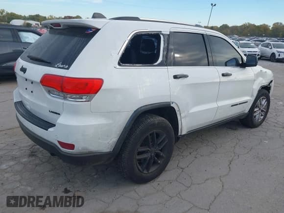 ✅ 2017 Jeep Grand Cherokee Laredo • VIN: 1C4RJEAG0HC757343 • Lot: 43558395. Listed on IAAI with 89,229 mi. Free auction sales archive from the USA and detailed vehicle history report at DreamBid. Image 4.